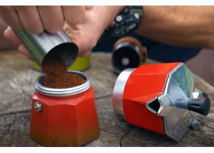 Ako uvariť fantastickú kávu na turistike + odporúčané vybavenie